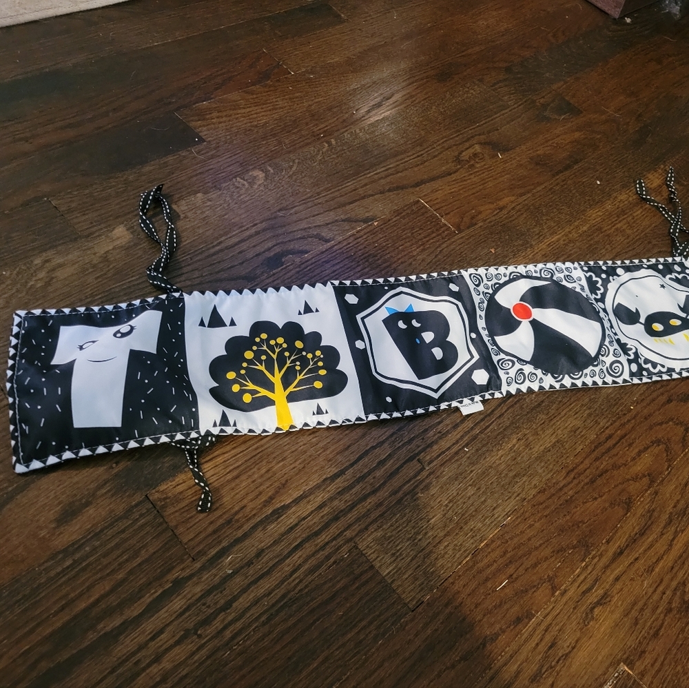 Black and White Baby Crib Bumper